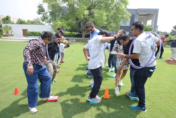 Outdoor Team Building Activities for Employees for Corporate Off-sites